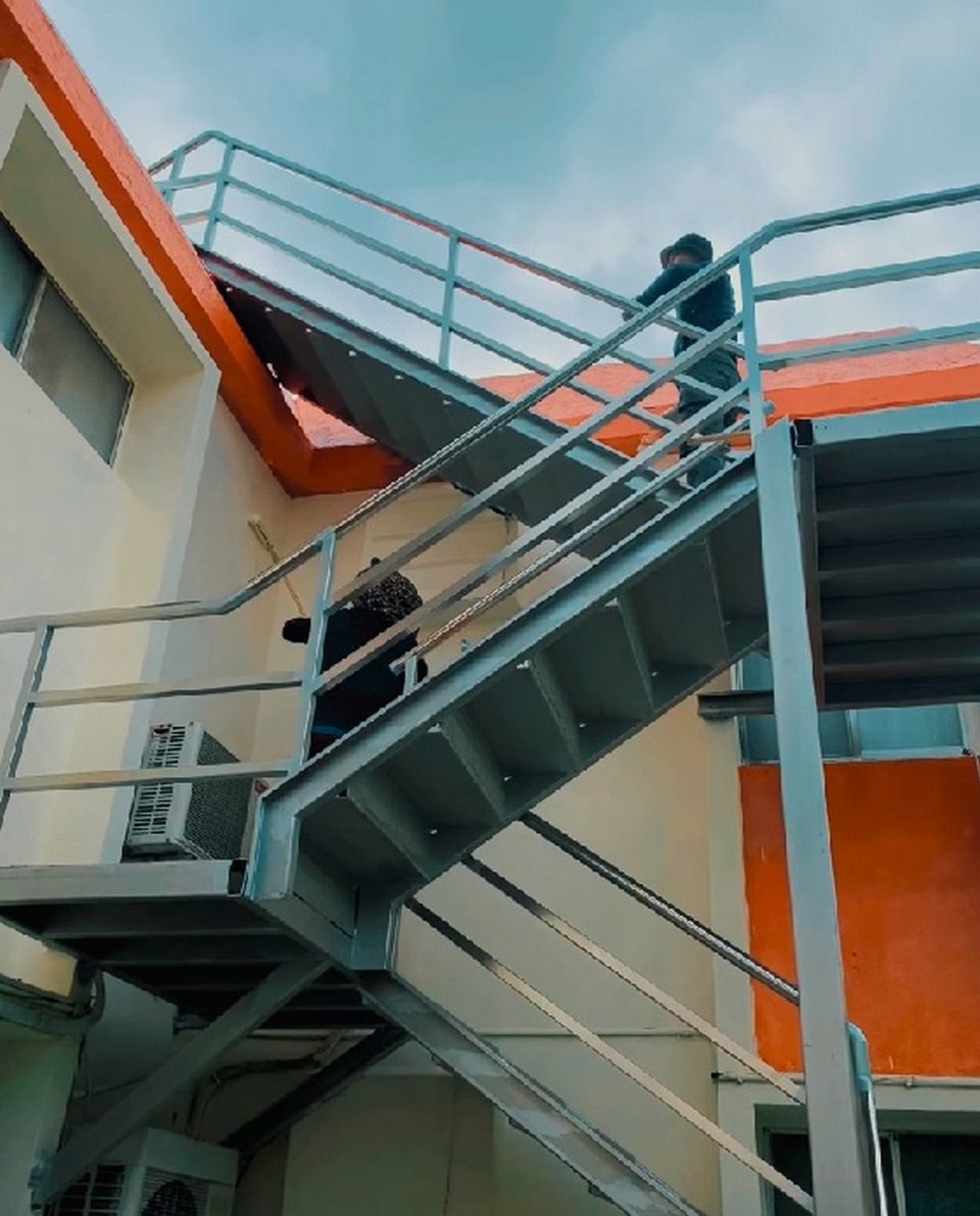 �s�˫γ������u�{